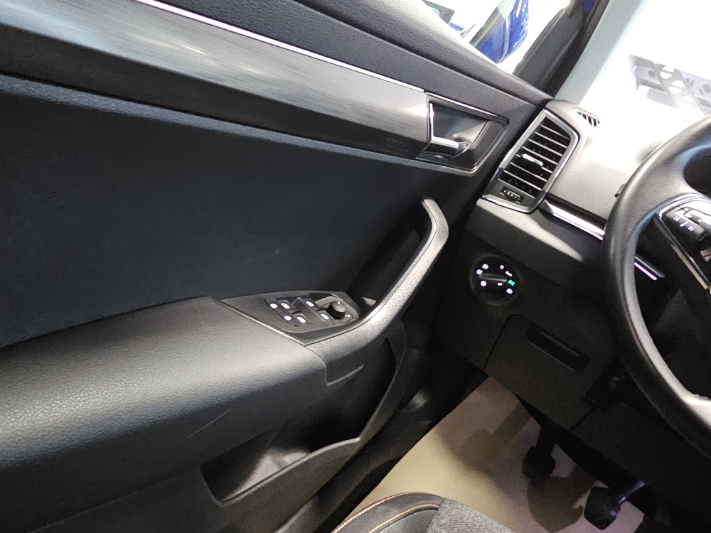 Skoda Karoq  bei Hoffmann Automobile in Wolfsburg kaufen und sofort mitnehmen - Bild 20
