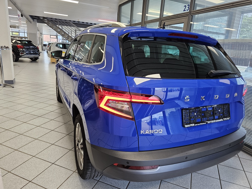 Skoda Karoq  bei Hoffmann Automobile in Wolfsburg kaufen und sofort mitnehmen - Bild 3