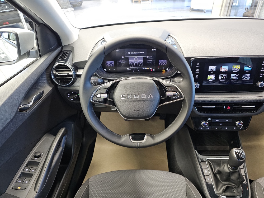 Skoda Fabia  bei Hoffmann Automobile in Wolfsburg kaufen und sofort mitnehmen - Bild 18