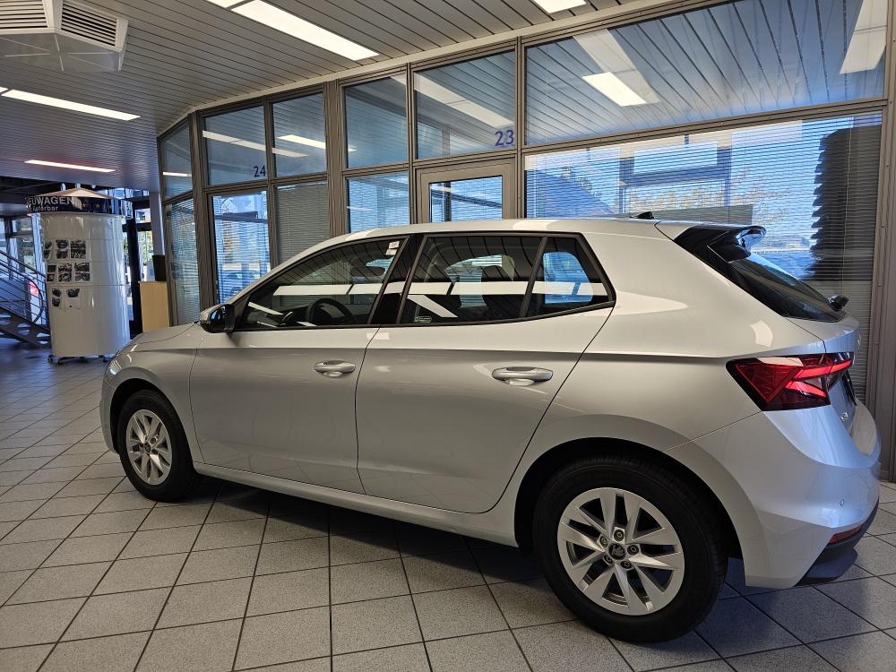 Skoda Fabia  bei Hoffmann Automobile in Wolfsburg kaufen und sofort mitnehmen - Bild 23