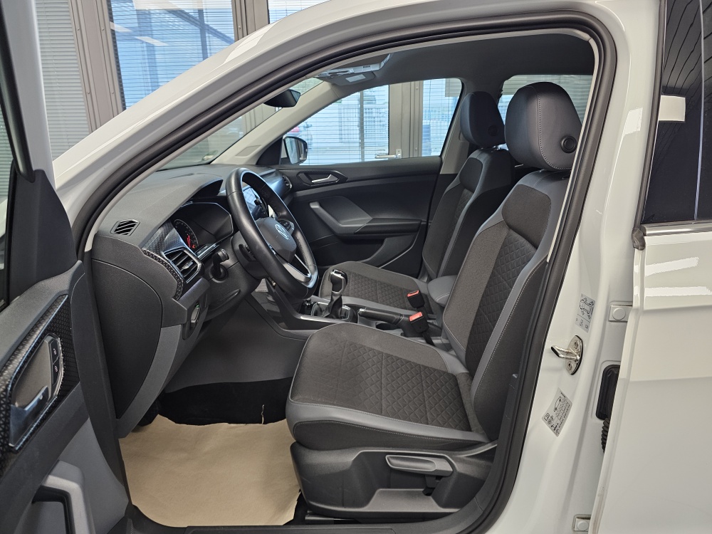 VW T-Cross  bei Hoffmann Automobile in Wolfsburg kaufen und sofort mitnehmen - Bild 22
