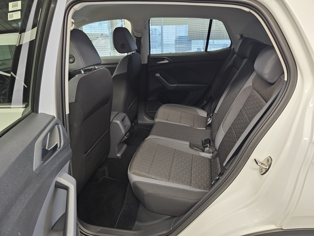 VW T-Cross  bei Hoffmann Automobile in Wolfsburg kaufen und sofort mitnehmen - Bild 4