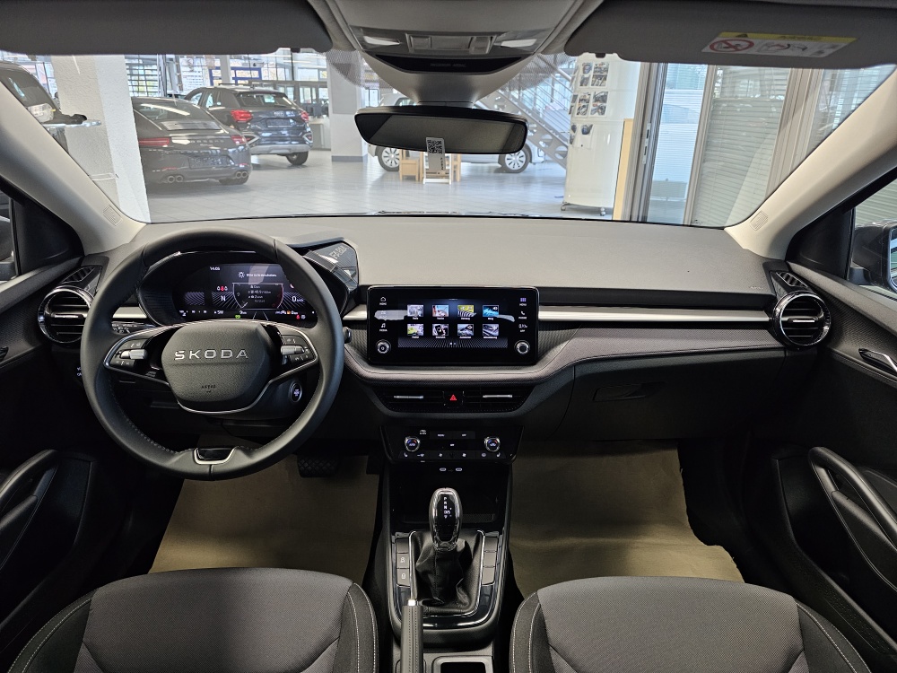 Skoda Fabia  bei Hoffmann Automobile in Wolfsburg kaufen und sofort mitnehmen - Bild 5