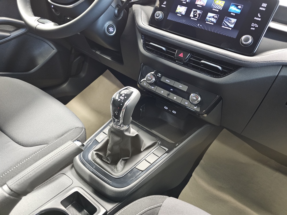 Skoda Fabia  bei Hoffmann Automobile in Wolfsburg kaufen und sofort mitnehmen - Bild 6