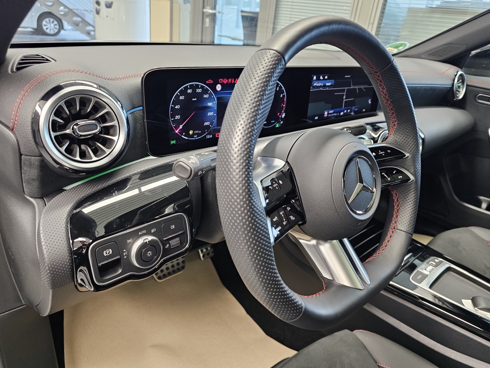 Mercedes-Benz CLA 220  bei Hoffmann Automobile in Wolfsburg kaufen und sofort mitnehmen - Bild 38