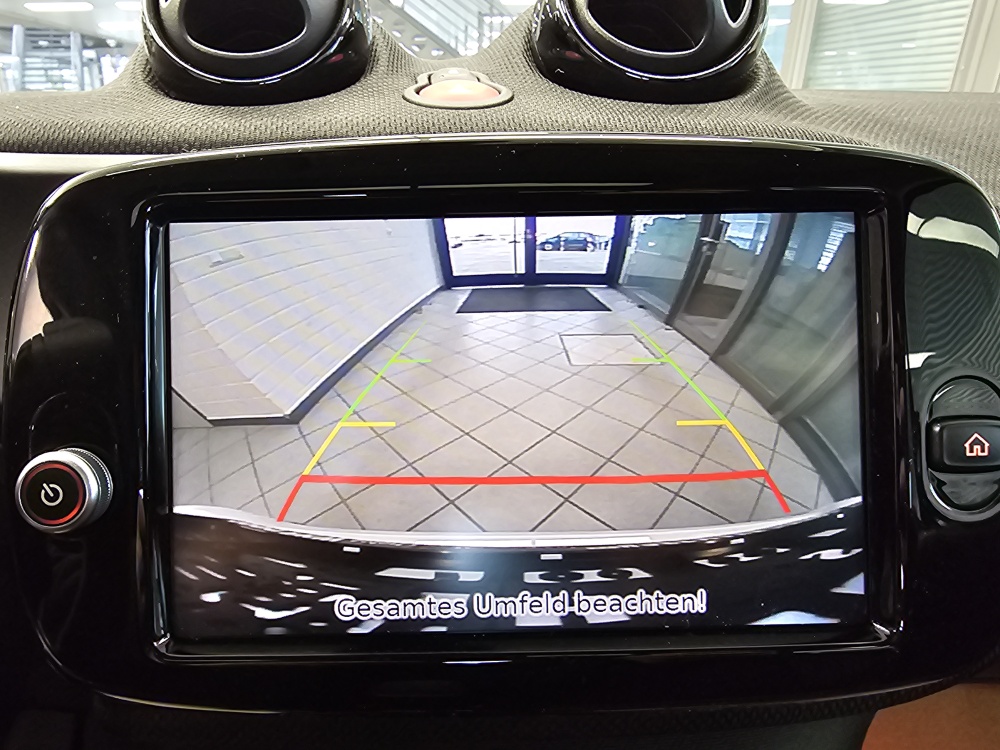 Smart fortwo  bei Hoffmann Automobile in Wolfsburg kaufen und sofort mitnehmen - Bild 21