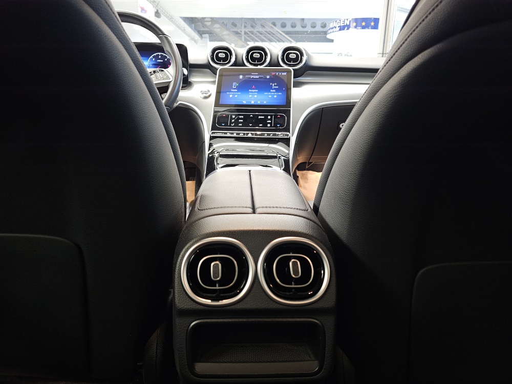 Mercedes-Benz C 220 T  bei Hoffmann Automobile in Wolfsburg kaufen und sofort mitnehmen - Bild 9