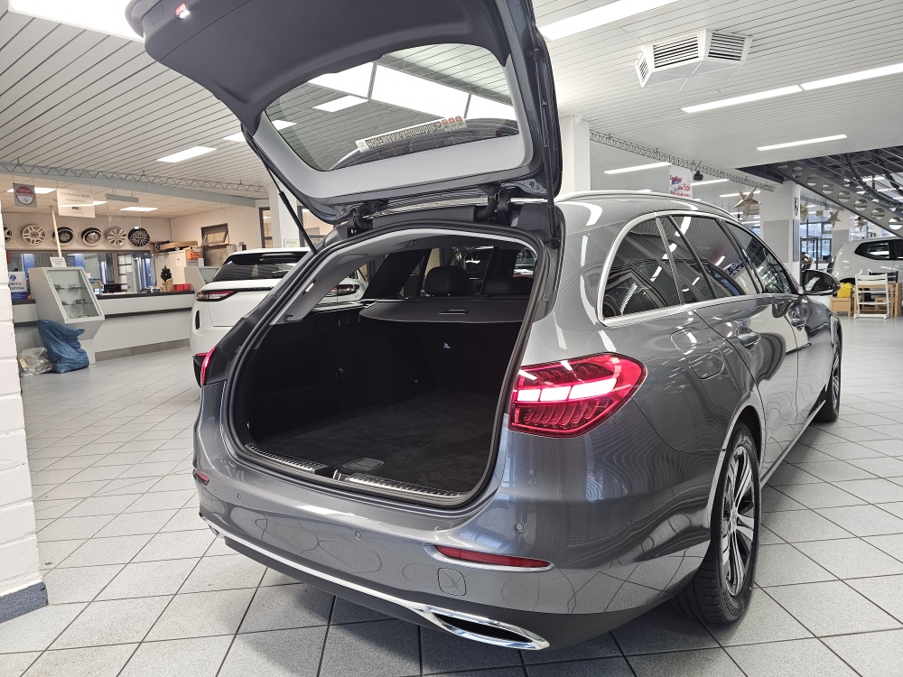Mercedes-Benz C 220 T  bei Hoffmann Automobile in Wolfsburg kaufen und sofort mitnehmen - Bild 2