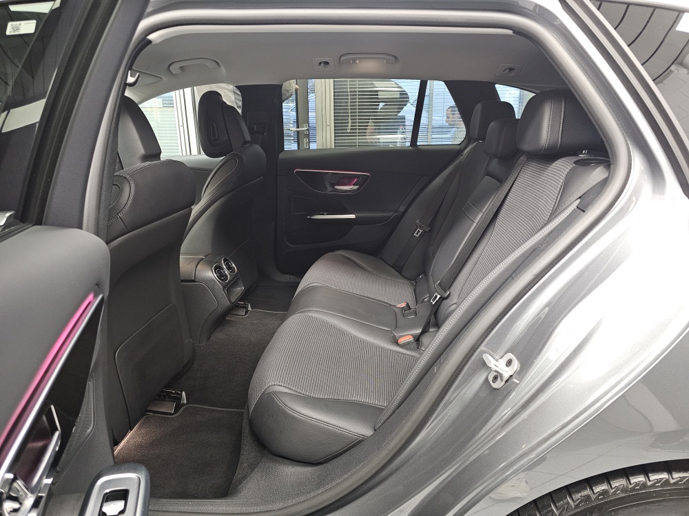 Mercedes-Benz C 220 T  bei Hoffmann Automobile in Wolfsburg kaufen und sofort mitnehmen - Bild 6