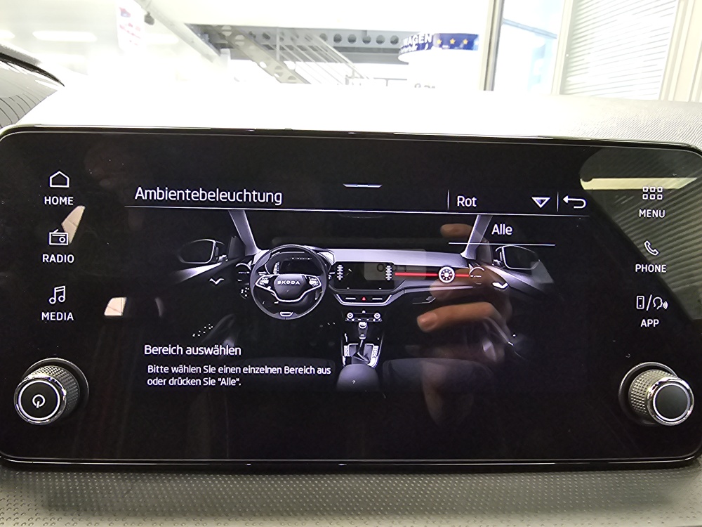 Skoda Fabia  bei Hoffmann Automobile in Wolfsburg kaufen und sofort mitnehmen - Bild 12