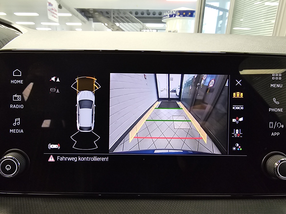 Skoda Fabia  bei Hoffmann Automobile in Wolfsburg kaufen und sofort mitnehmen - Bild 16