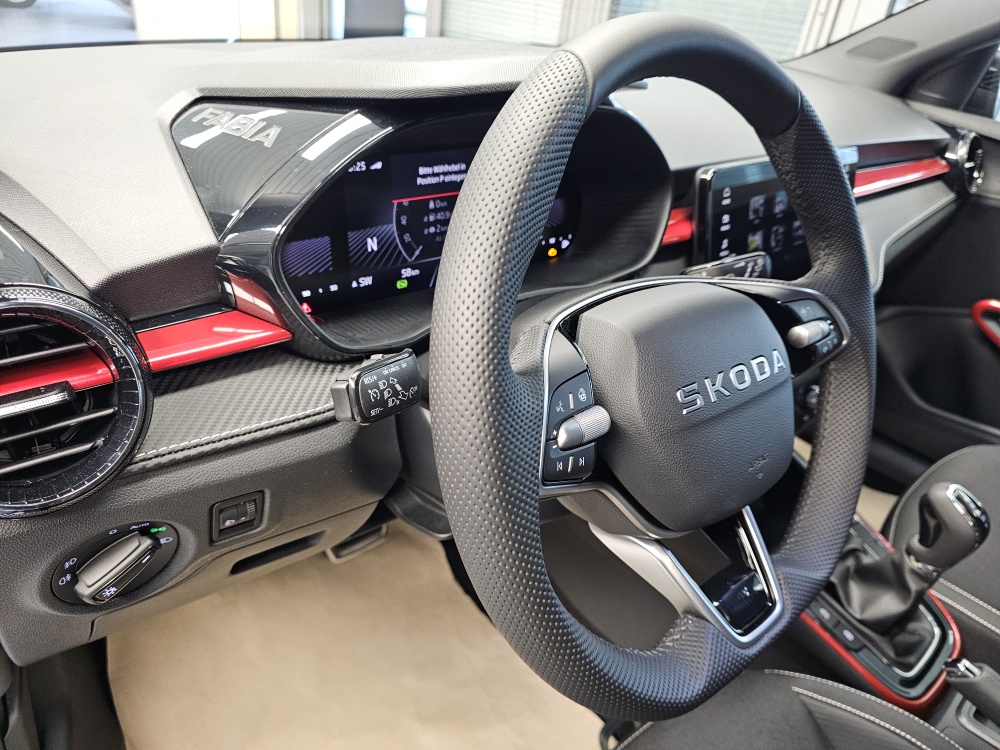 Skoda Fabia  bei Hoffmann Automobile in Wolfsburg kaufen und sofort mitnehmen - Bild 22