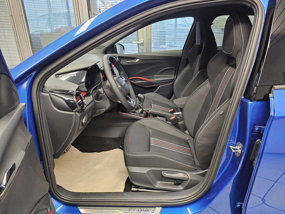 Skoda Fabia  bei Hoffmann Automobile in Wolfsburg kaufen und sofort mitnehmen - Bild 23