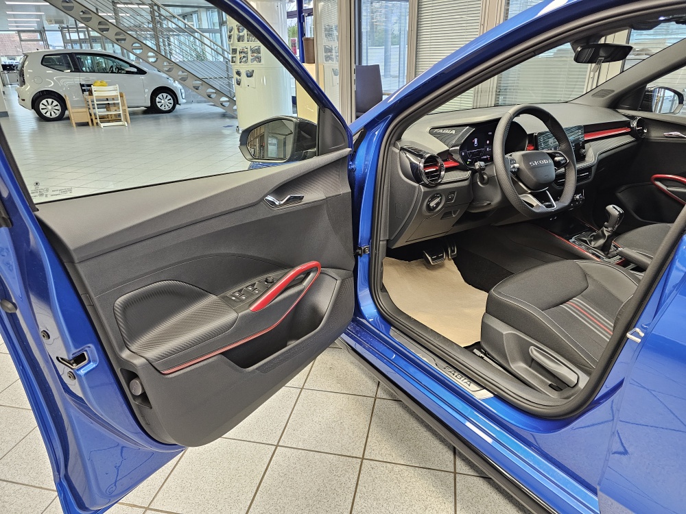 Skoda Fabia  bei Hoffmann Automobile in Wolfsburg kaufen und sofort mitnehmen - Bild 25