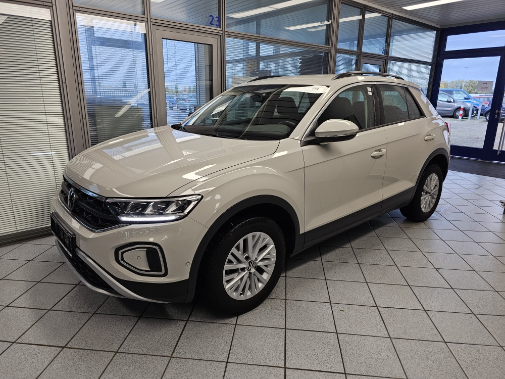 VW T-Roc Life für nur 17.600,- € bei Hoffmann Automobile in Wolfsburg kaufen und sofort mitnehmen