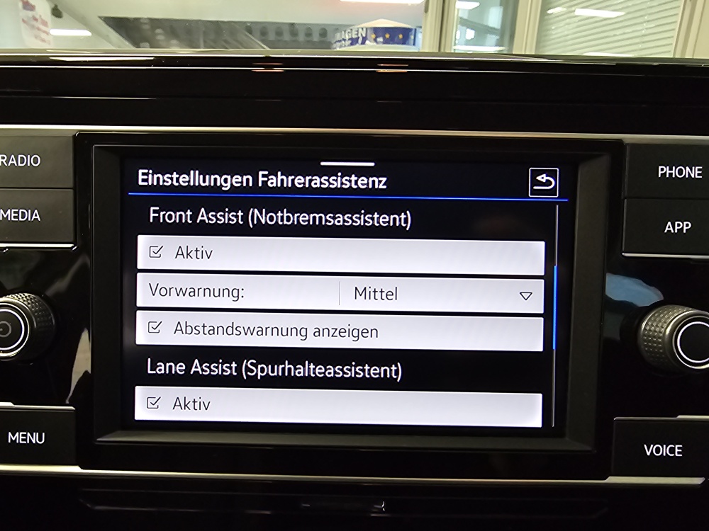 VW T-Roc  bei Hoffmann Automobile in Wolfsburg kaufen und sofort mitnehmen - Bild 13