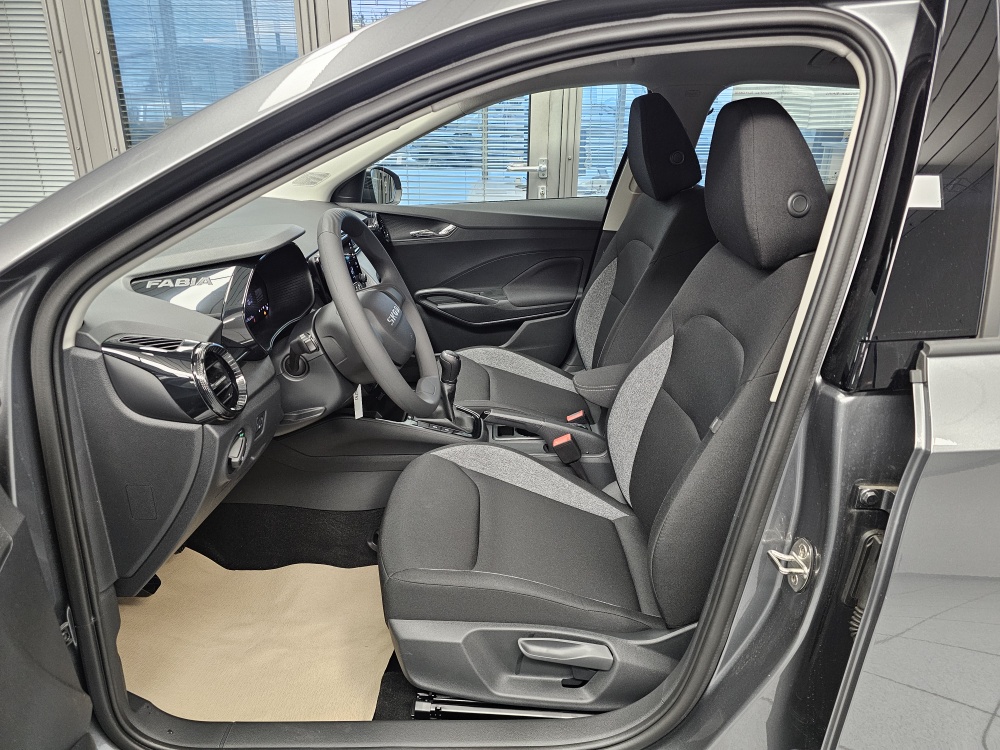 Skoda Fabia  bei Hoffmann Automobile in Wolfsburg kaufen und sofort mitnehmen - Bild 18