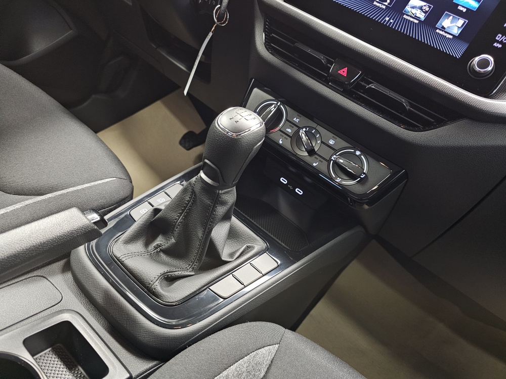 Skoda Fabia  bei Hoffmann Automobile in Wolfsburg kaufen und sofort mitnehmen - Bild 6