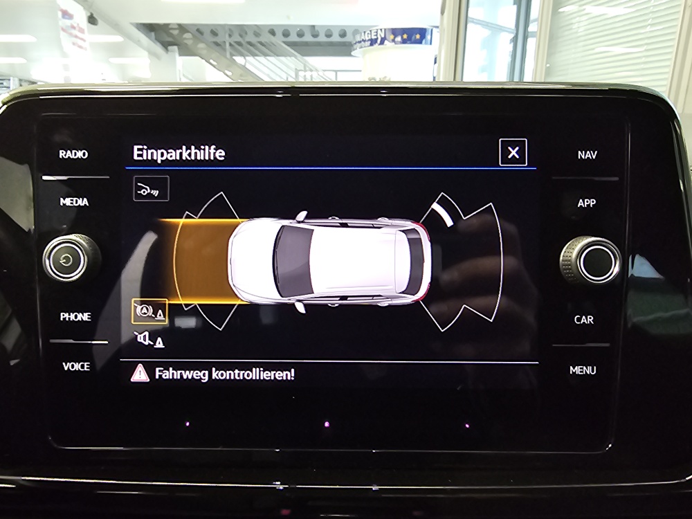 VW T-Roc  bei Hoffmann Automobile in Wolfsburg kaufen und sofort mitnehmen - Bild 15