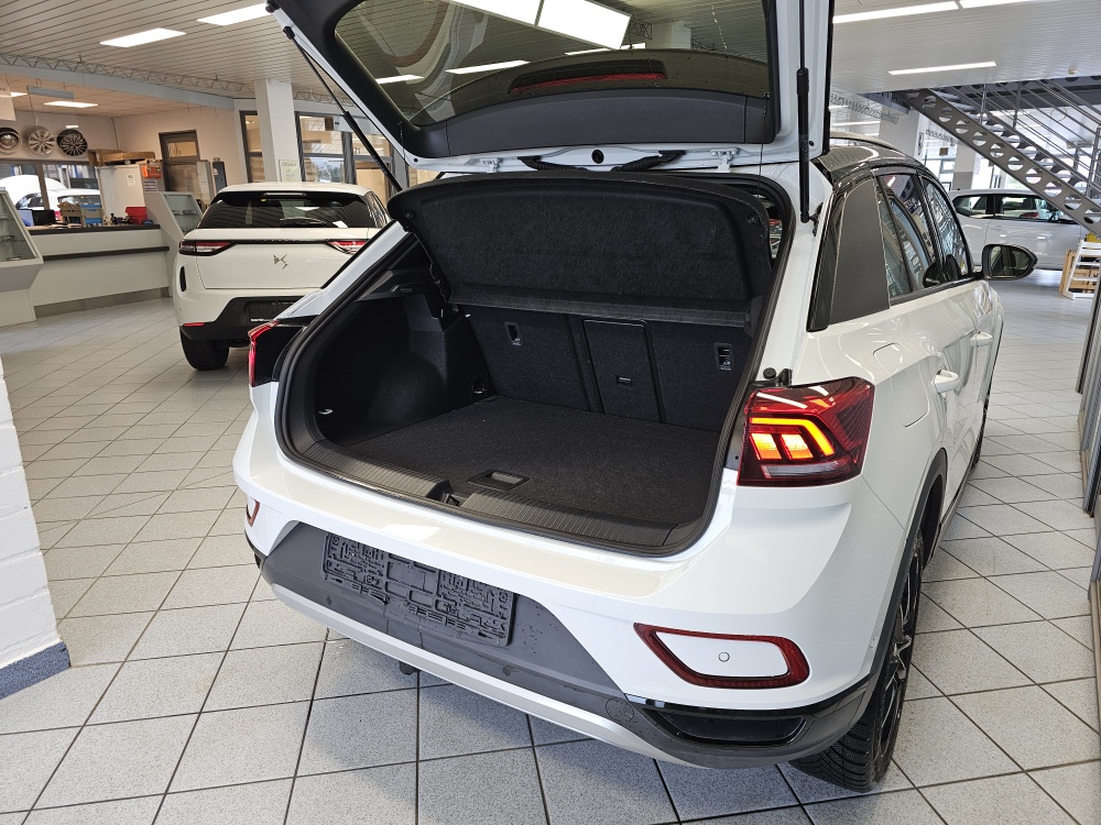 VW T-Roc  bei Hoffmann Automobile in Wolfsburg kaufen und sofort mitnehmen - Bild 2