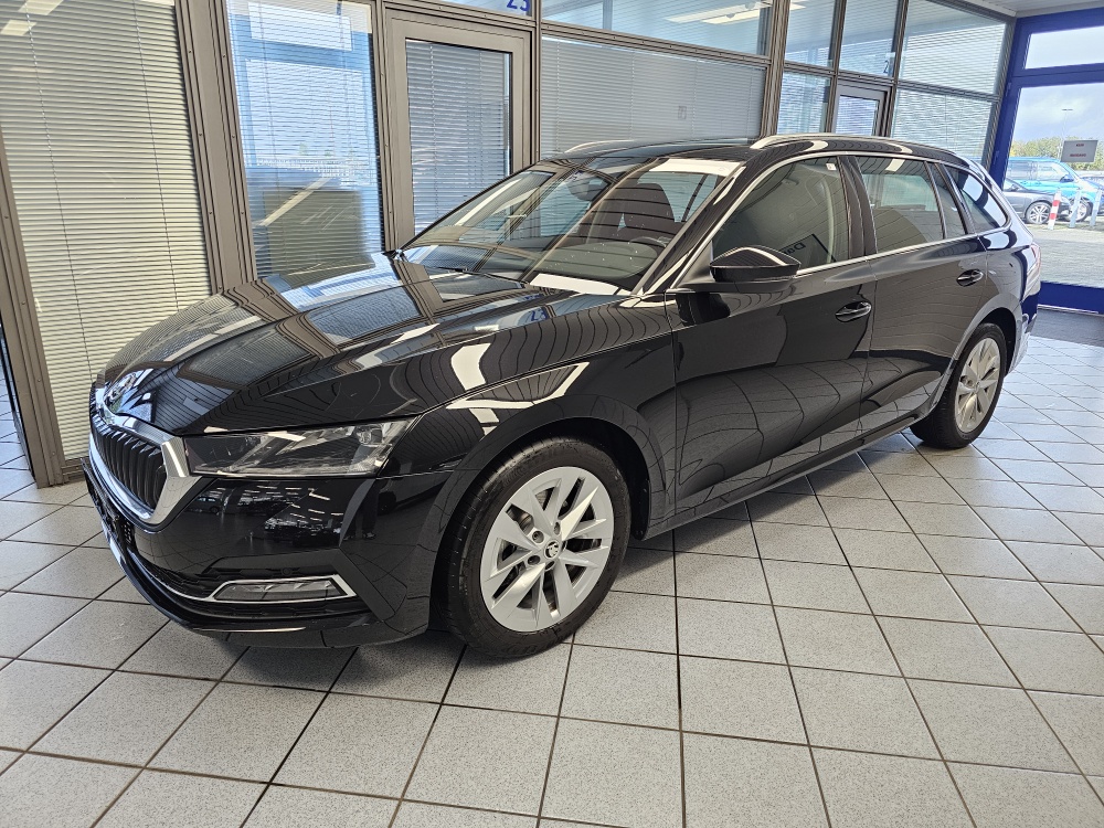Skoda Octavia Combi Style für nur 24.600,- € bei Hoffmann Automobile in Wolfsburg kaufen und sofort mitnehmen