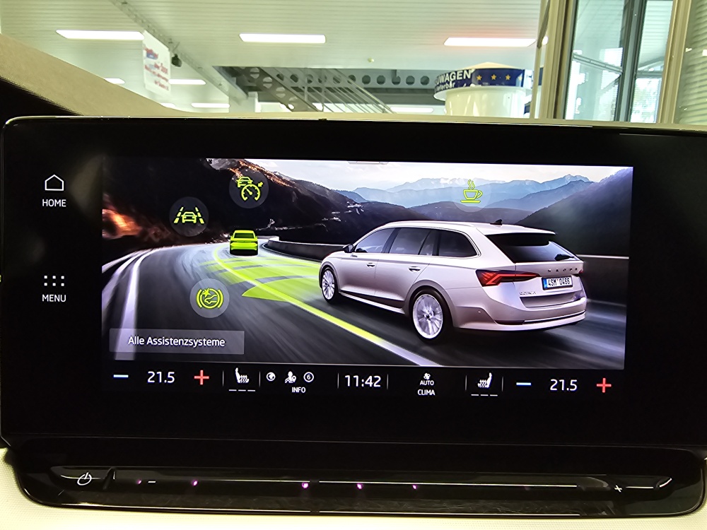 Skoda Octavia Combi  bei Hoffmann Automobile in Wolfsburg kaufen und sofort mitnehmen - Bild 19