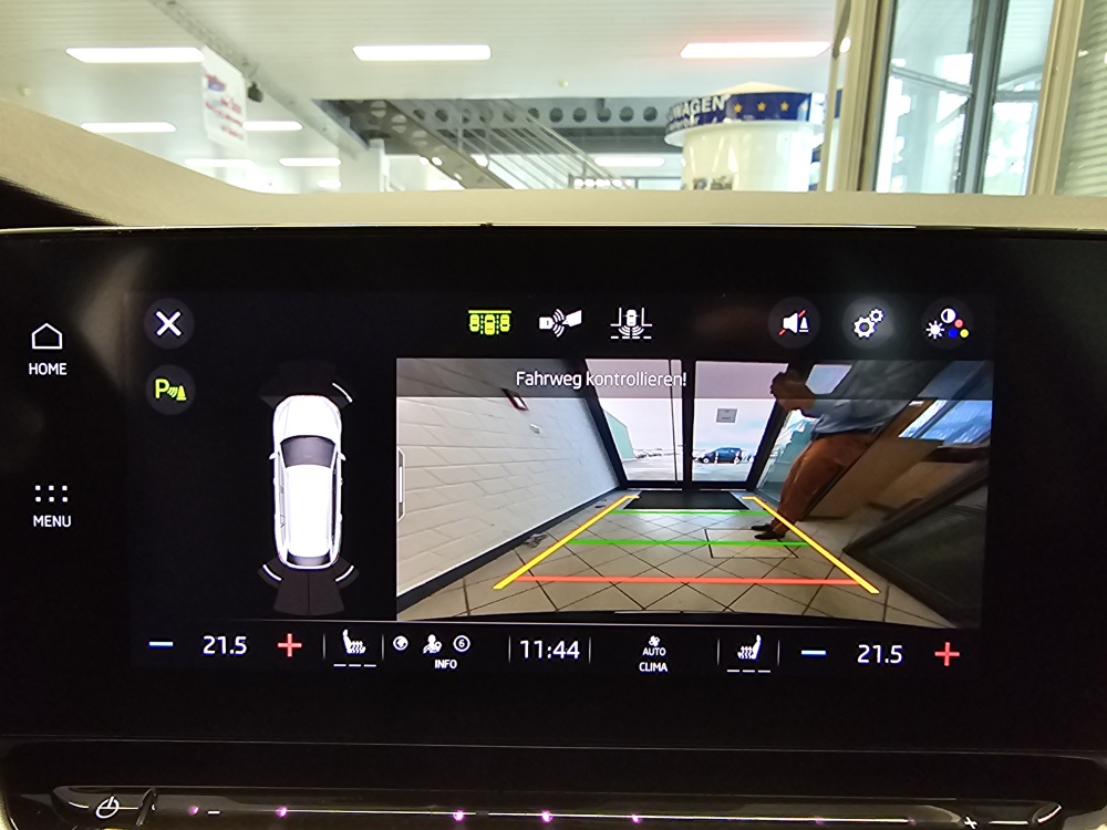 Skoda Octavia Combi  bei Hoffmann Automobile in Wolfsburg kaufen und sofort mitnehmen - Bild 20