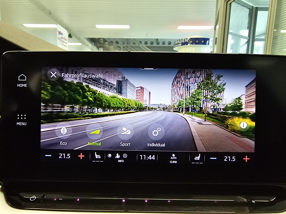 Skoda Octavia Combi  bei Hoffmann Automobile in Wolfsburg kaufen und sofort mitnehmen - Bild 21