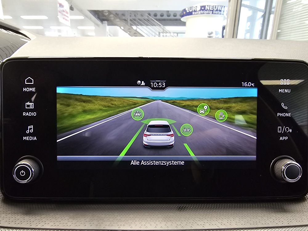 Skoda Fabia  bei Hoffmann Automobile in Wolfsburg kaufen und sofort mitnehmen - Bild 13