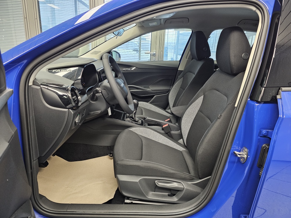 Skoda Fabia  bei Hoffmann Automobile in Wolfsburg kaufen und sofort mitnehmen - Bild 18