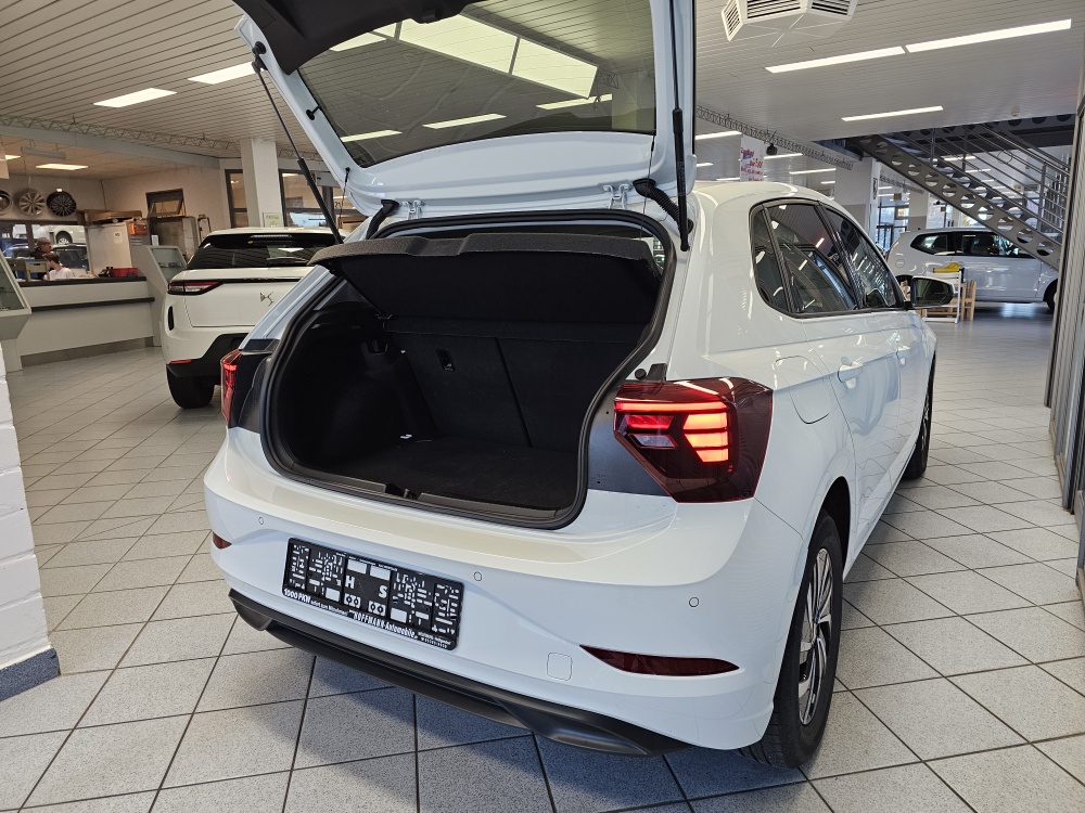 VW Polo  bei Hoffmann Automobile in Wolfsburg kaufen und sofort mitnehmen - Bild 2