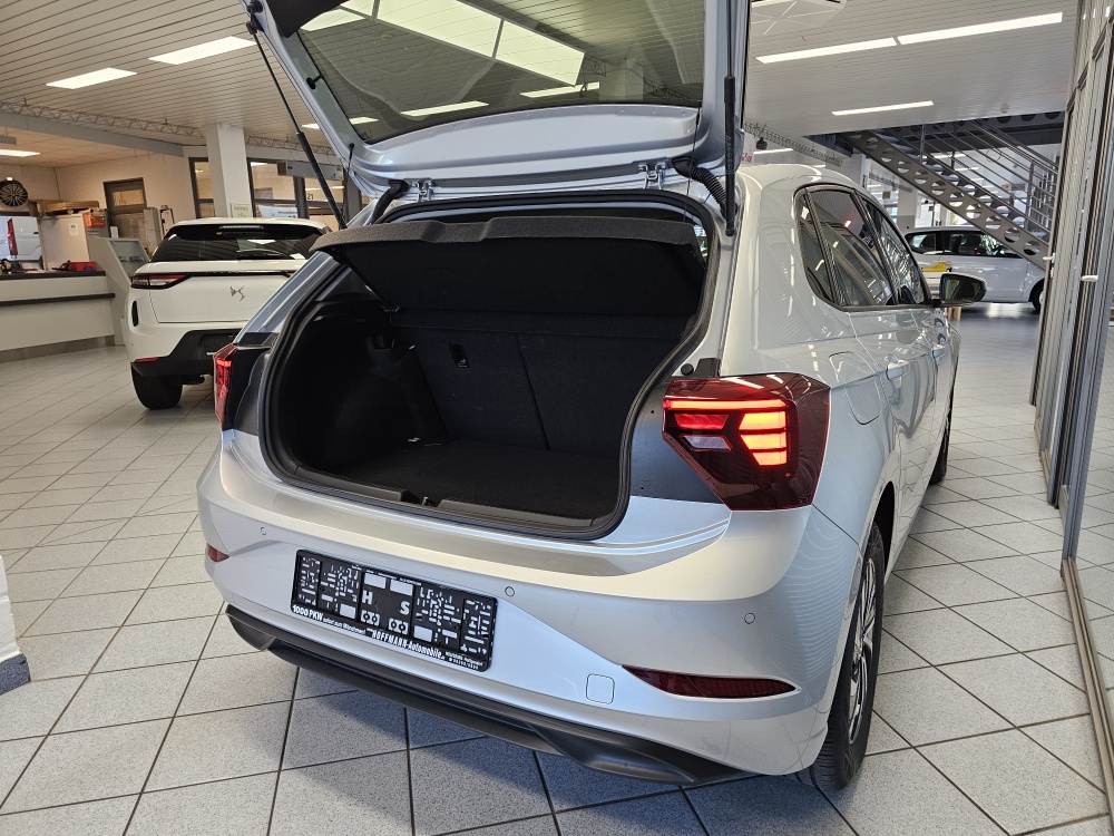 VW Polo  bei Hoffmann Automobile in Wolfsburg kaufen und sofort mitnehmen - Bild 2
