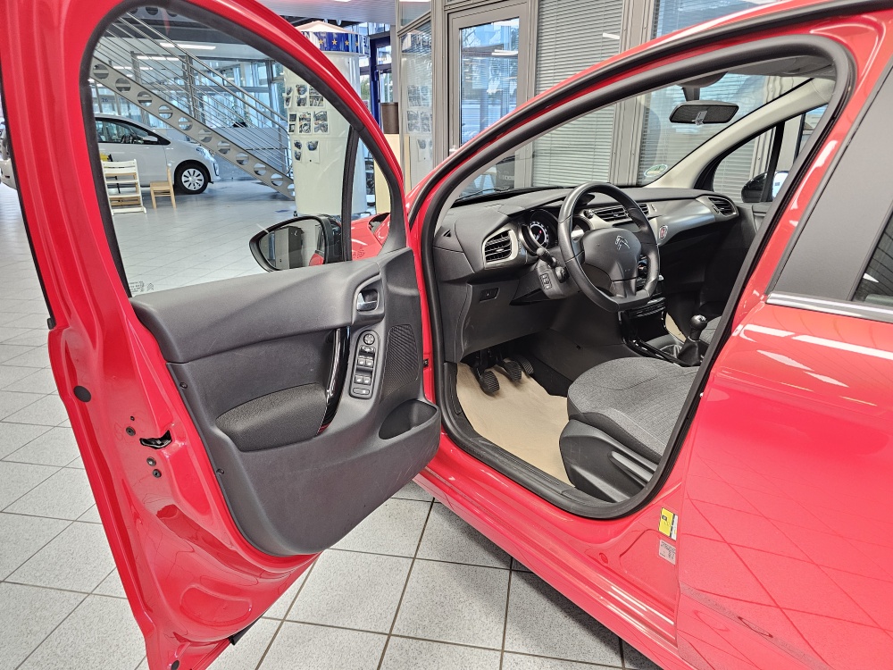 Citroen C3  bei Hoffmann Automobile in Wolfsburg kaufen und sofort mitnehmen - Bild 16