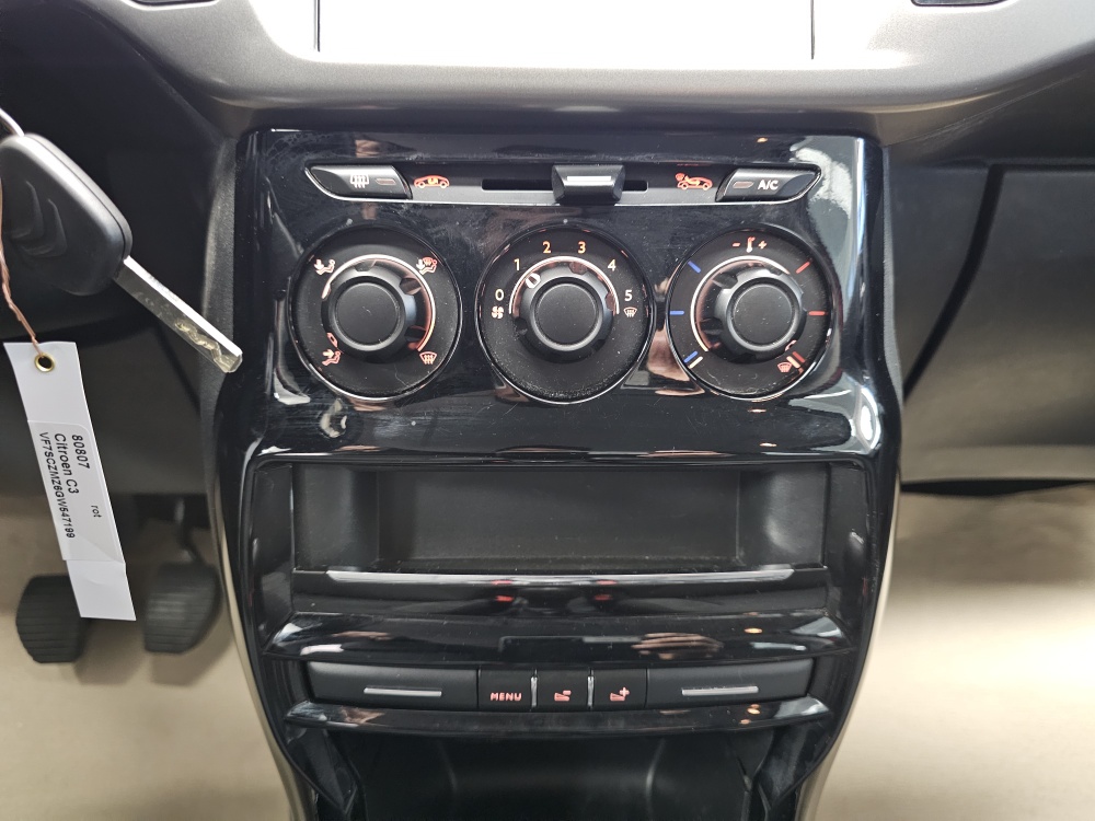 Citroen C3  bei Hoffmann Automobile in Wolfsburg kaufen und sofort mitnehmen - Bild 8