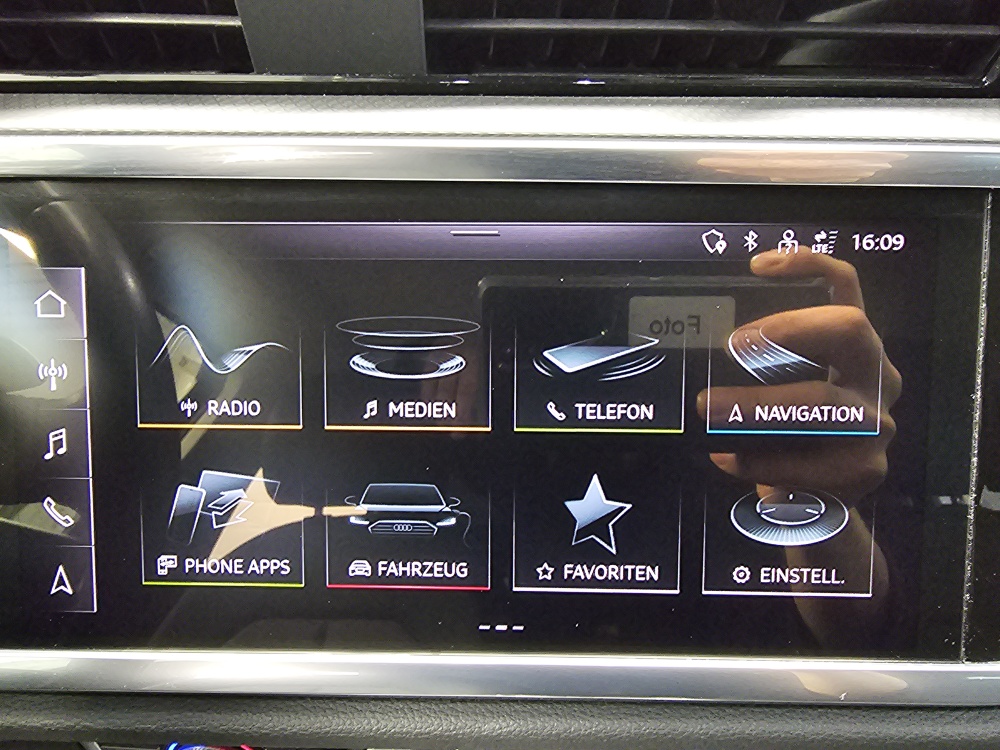 Audi Q3  bei Hoffmann Automobile in Wolfsburg kaufen und sofort mitnehmen - Bild 10