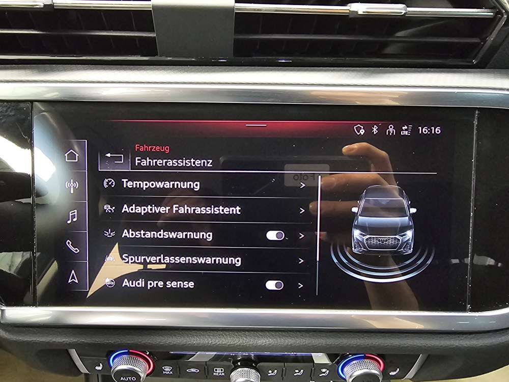 Audi Q3  bei Hoffmann Automobile in Wolfsburg kaufen und sofort mitnehmen - Bild 18