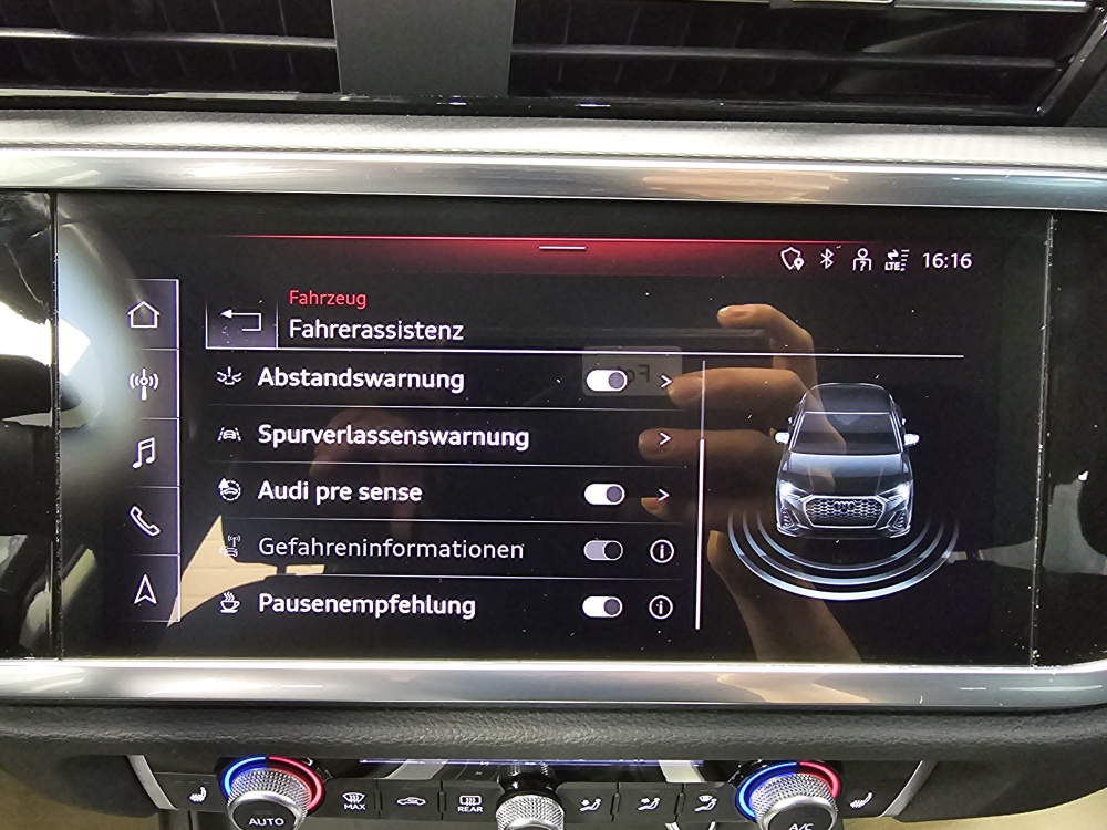 Audi Q3  bei Hoffmann Automobile in Wolfsburg kaufen und sofort mitnehmen - Bild 19