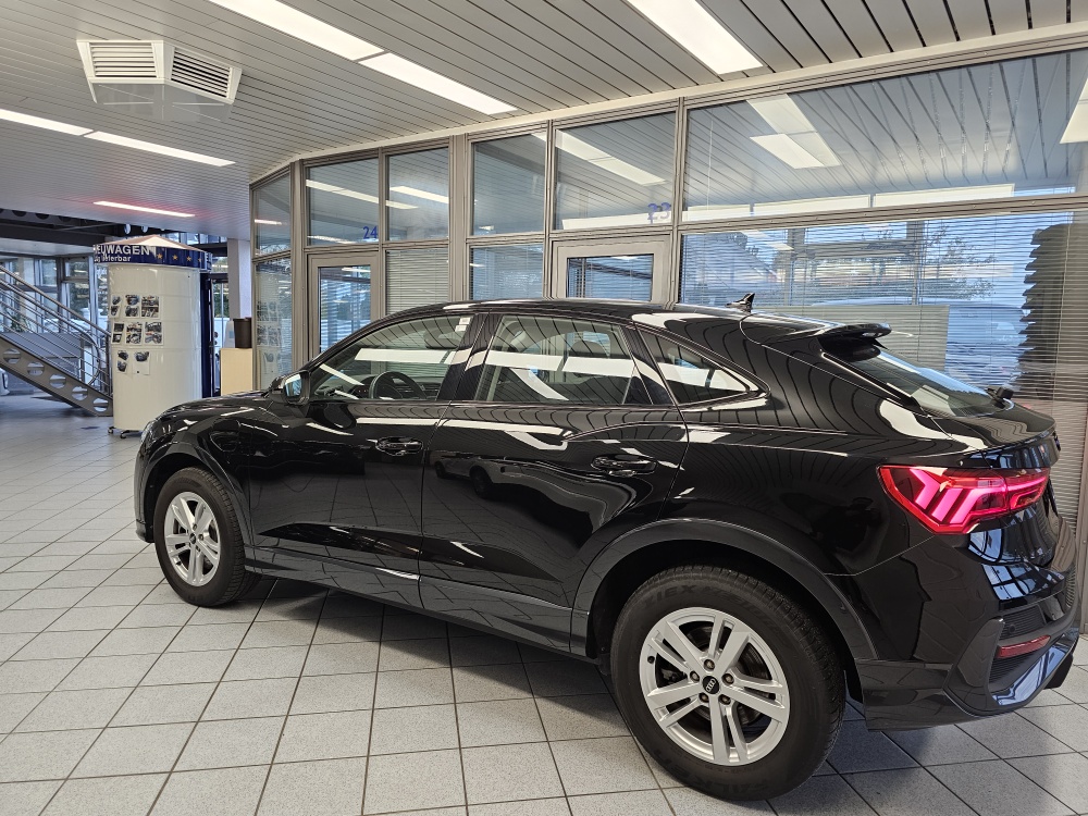 Audi Q3  bei Hoffmann Automobile in Wolfsburg kaufen und sofort mitnehmen - Bild 30