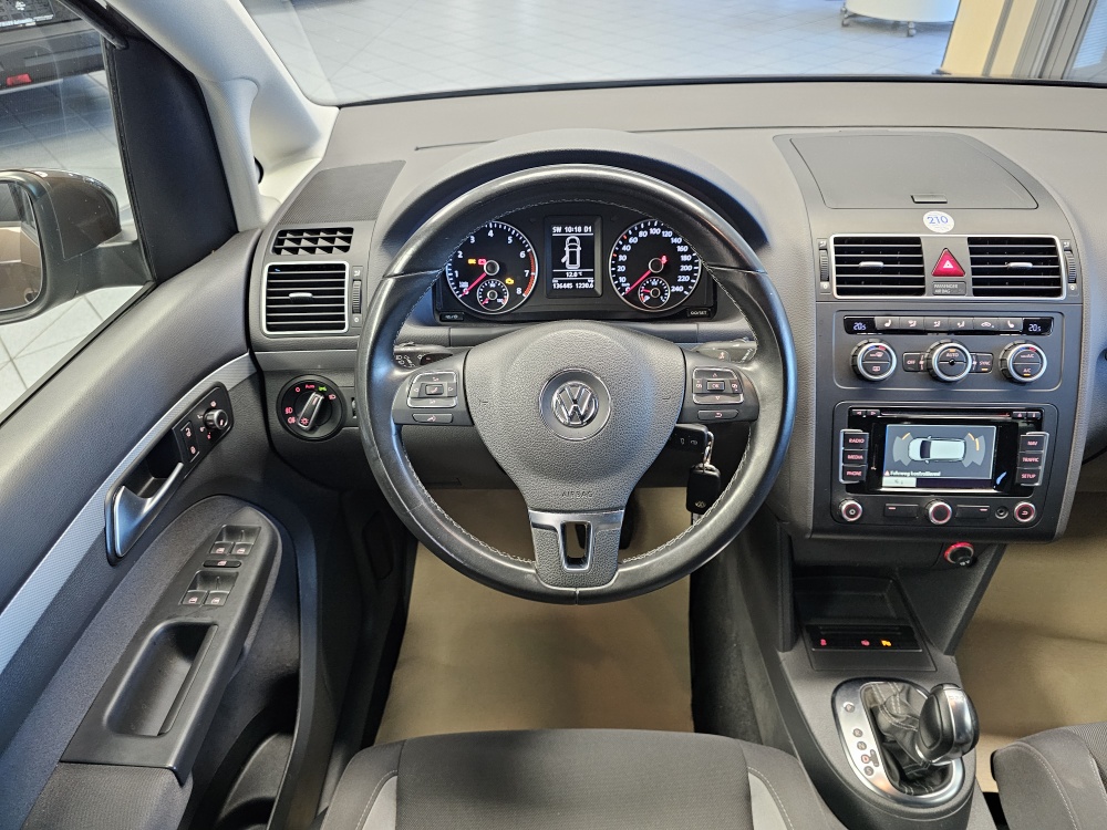 VW Touran  bei Hoffmann Automobile in Wolfsburg kaufen und sofort mitnehmen - Bild 17