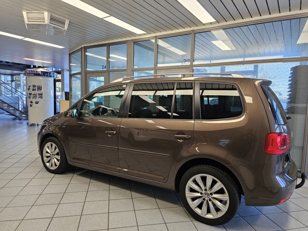 VW Touran  bei Hoffmann Automobile in Wolfsburg kaufen und sofort mitnehmen - Bild 21