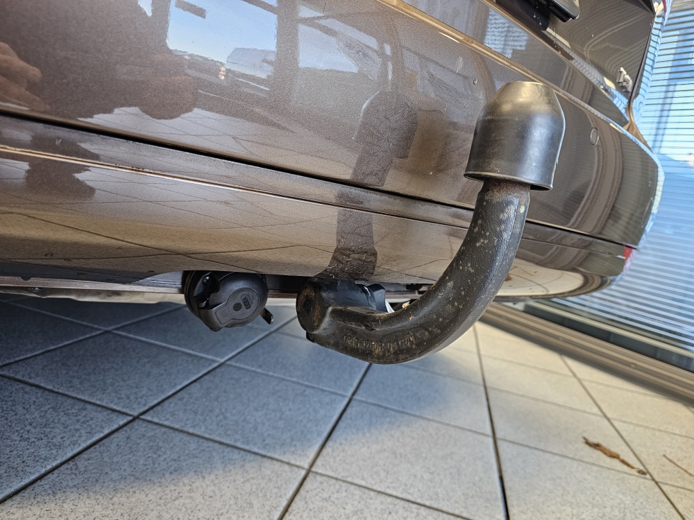 VW Touran  bei Hoffmann Automobile in Wolfsburg kaufen und sofort mitnehmen - Bild 3