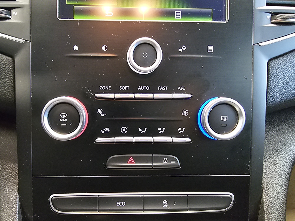 Renault Megane  bei Hoffmann Automobile in Wolfsburg kaufen und sofort mitnehmen - Bild 10