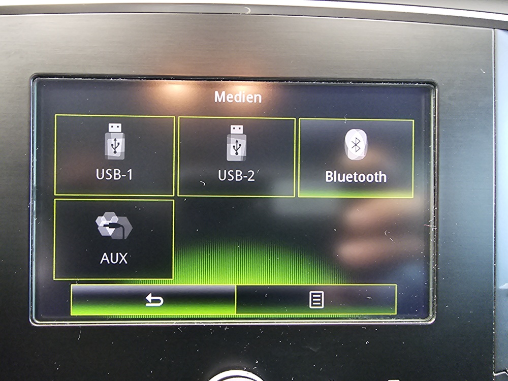 Renault Megane  bei Hoffmann Automobile in Wolfsburg kaufen und sofort mitnehmen - Bild 12