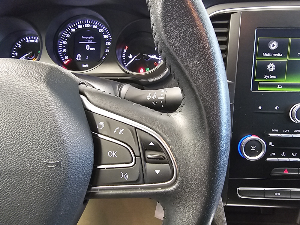 Renault Megane  bei Hoffmann Automobile in Wolfsburg kaufen und sofort mitnehmen - Bild 18