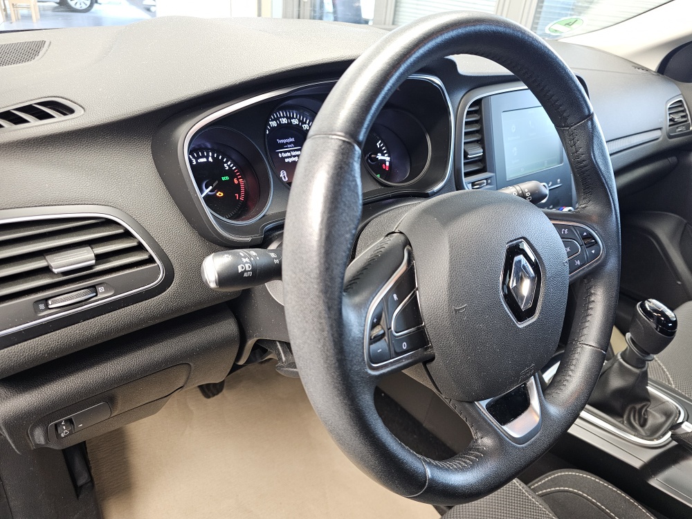 Renault Megane  bei Hoffmann Automobile in Wolfsburg kaufen und sofort mitnehmen - Bild 23