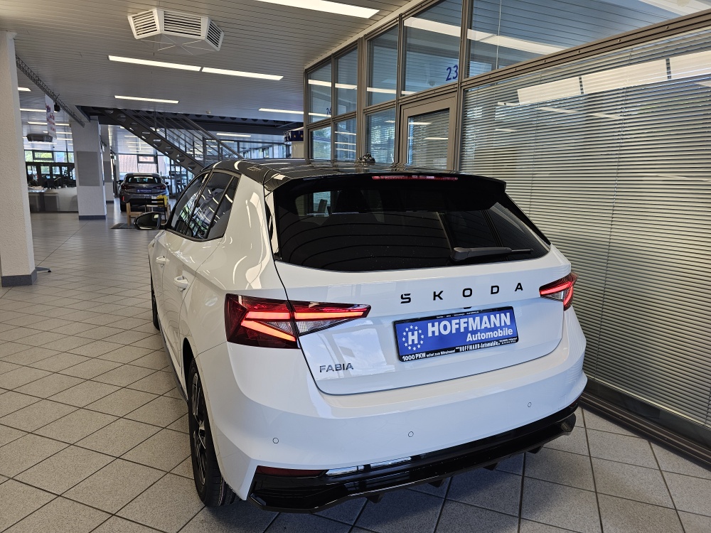 Skoda Fabia bei Hoffmann Automobile in Wolfsburg kaufen und sofort mitnehmen - Bild 3
