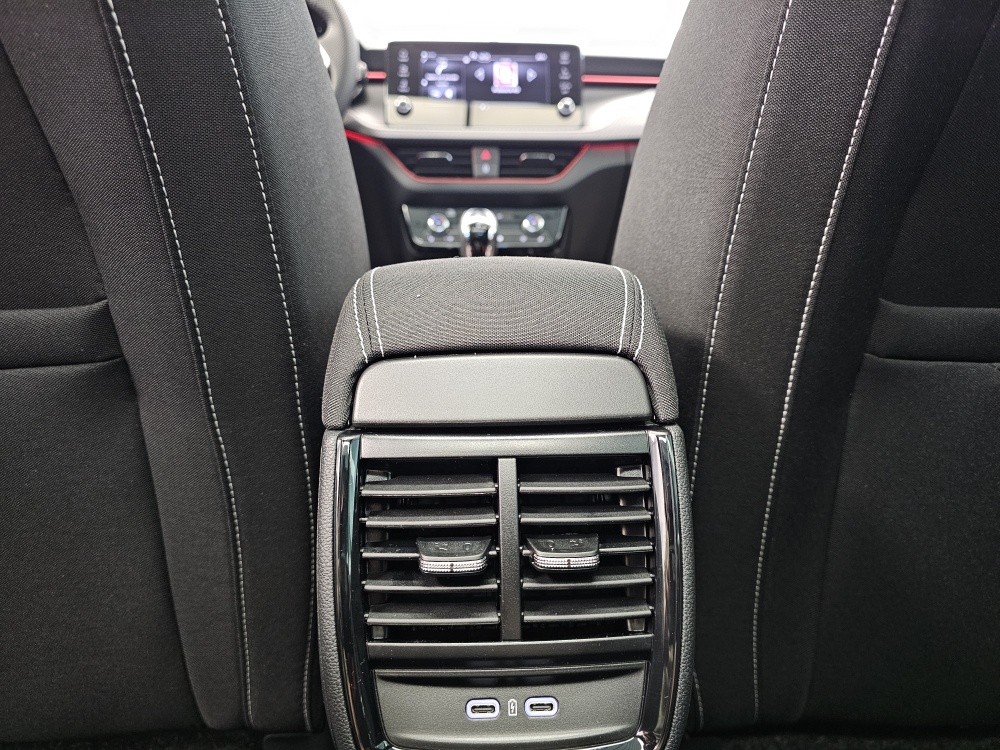 Skoda Kamiq bei Hoffmann Automobile in Wolfsburg kaufen und sofort mitnehmen - Bild 8