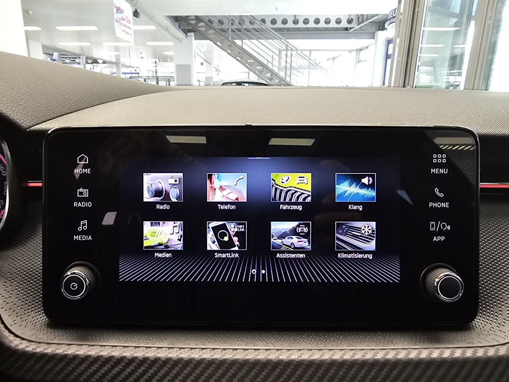 Skoda Kamiq bei Hoffmann Automobile in Wolfsburg kaufen und sofort mitnehmen - Bild 12