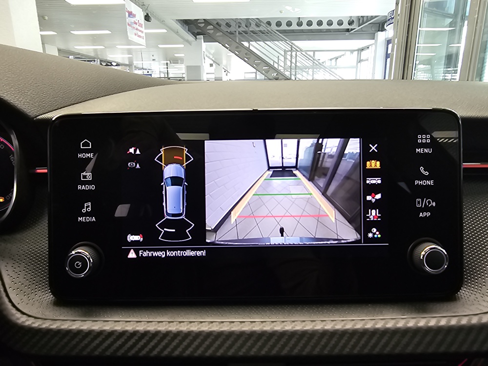 Skoda Kamiq bei Hoffmann Automobile in Wolfsburg kaufen und sofort mitnehmen - Bild 20