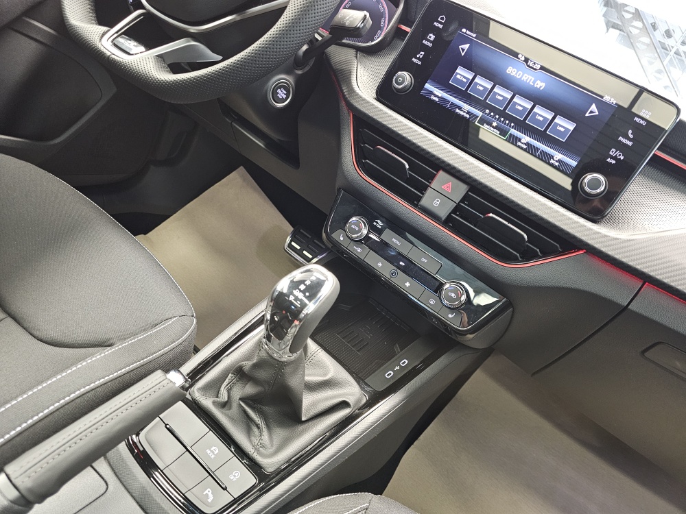 Skoda Kamiq bei Hoffmann Automobile in Wolfsburg kaufen und sofort mitnehmen - Bild 10